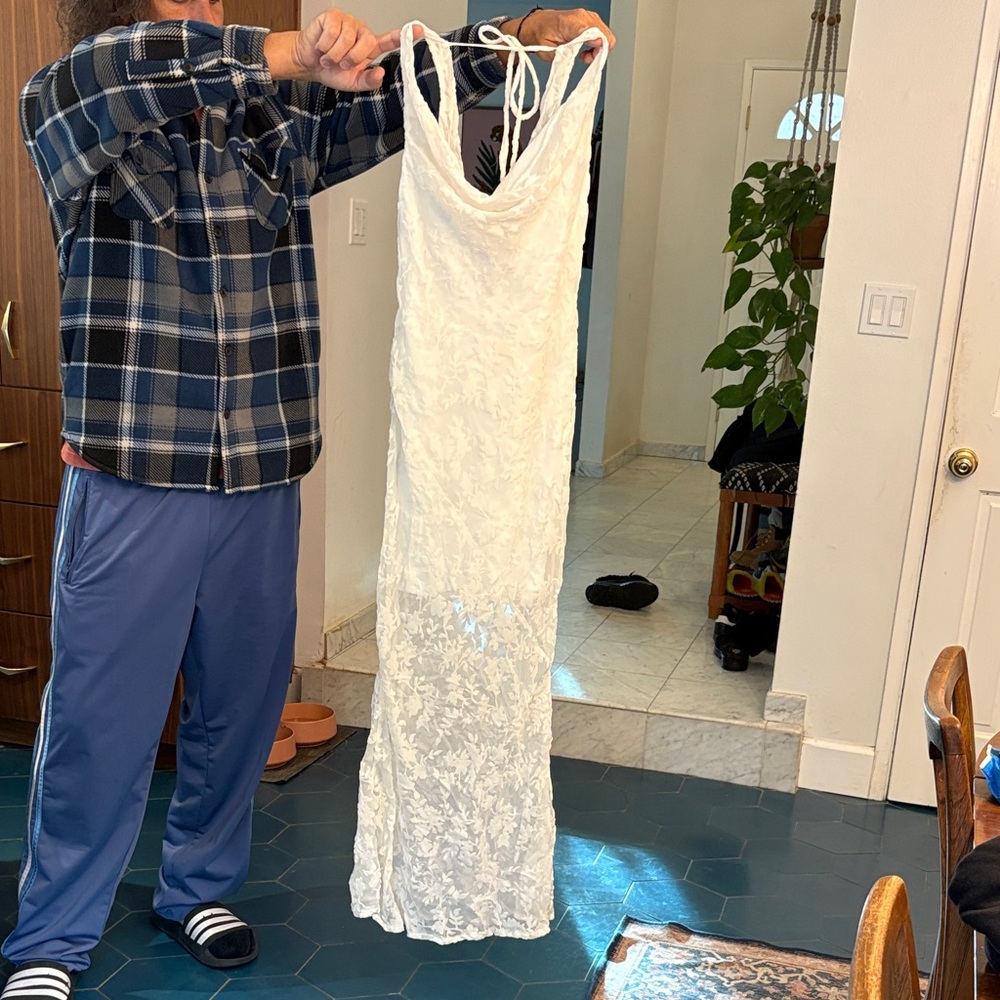 Elegant White Lace Maxi Dress